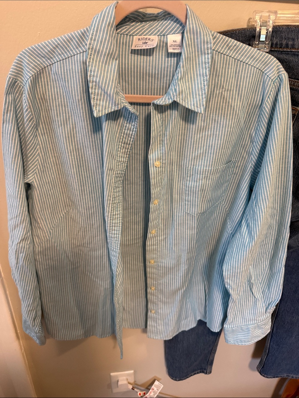 Riders by Lee Light Blue and White Striped Button-Down Shirt XL Womens